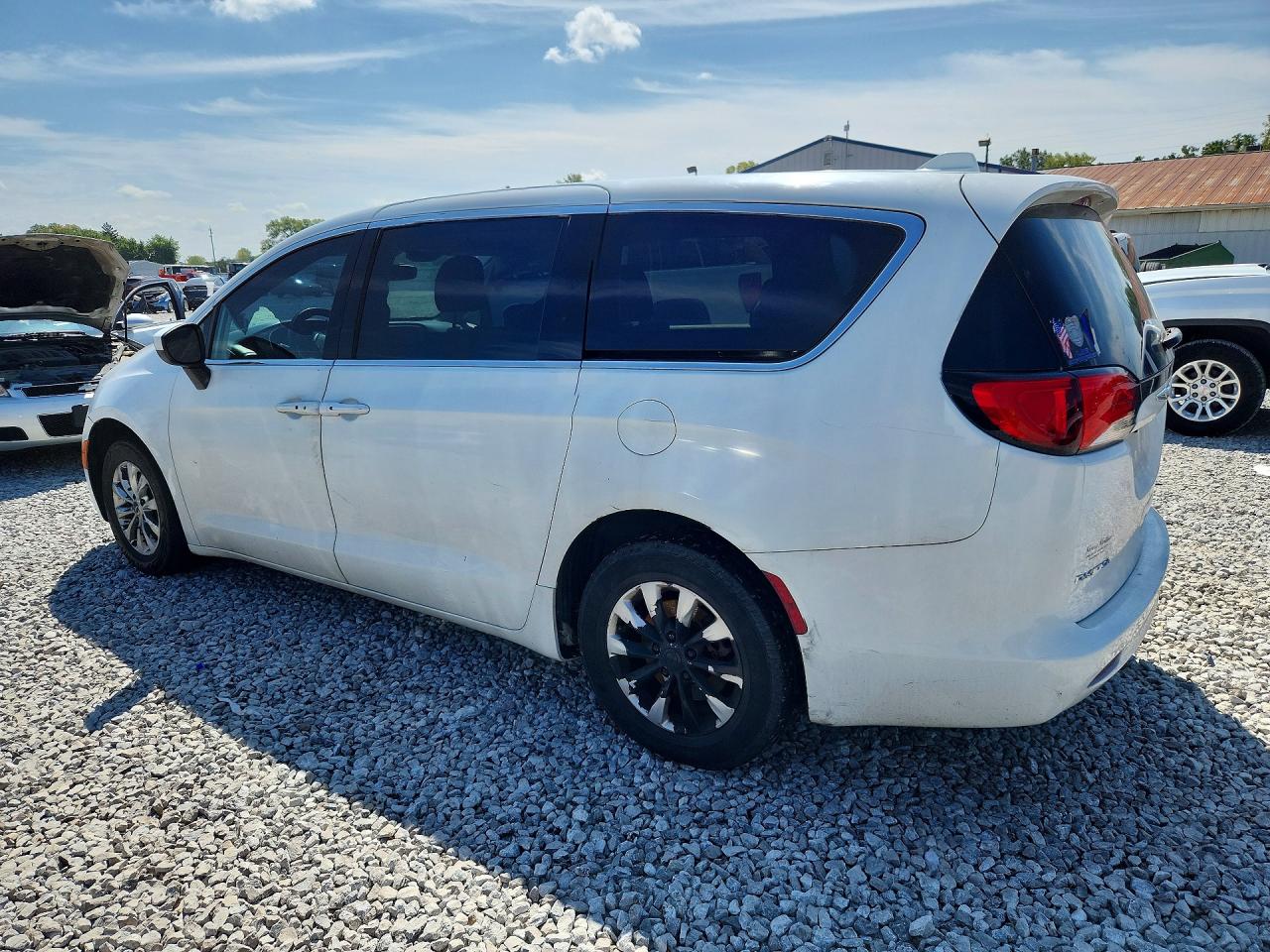 2017 CHRYSLER PACIFICA TOURING — снимка 2