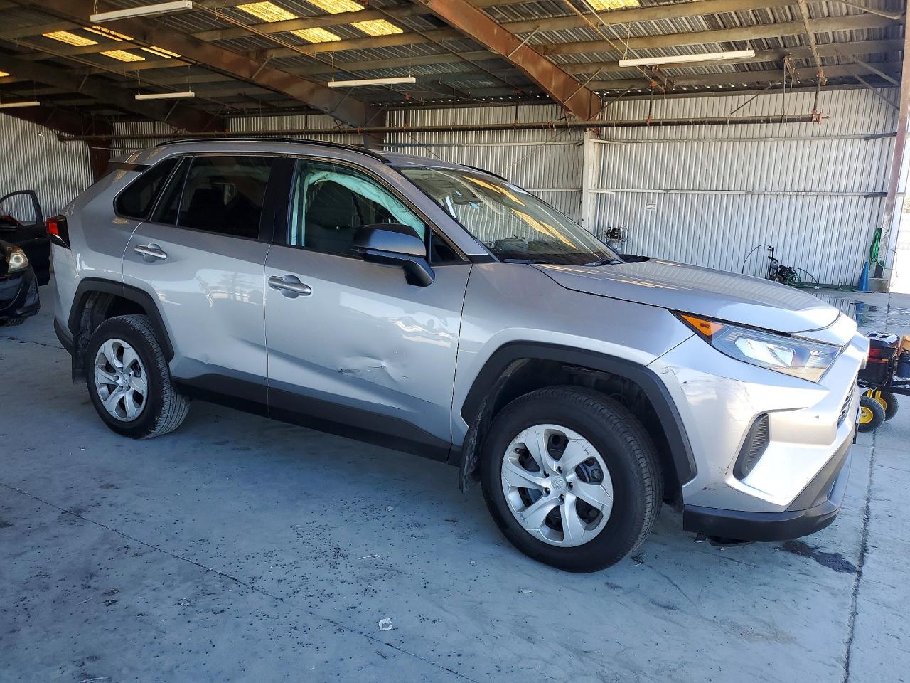 2021 TOYOTA RAV4 LE — снимка 4