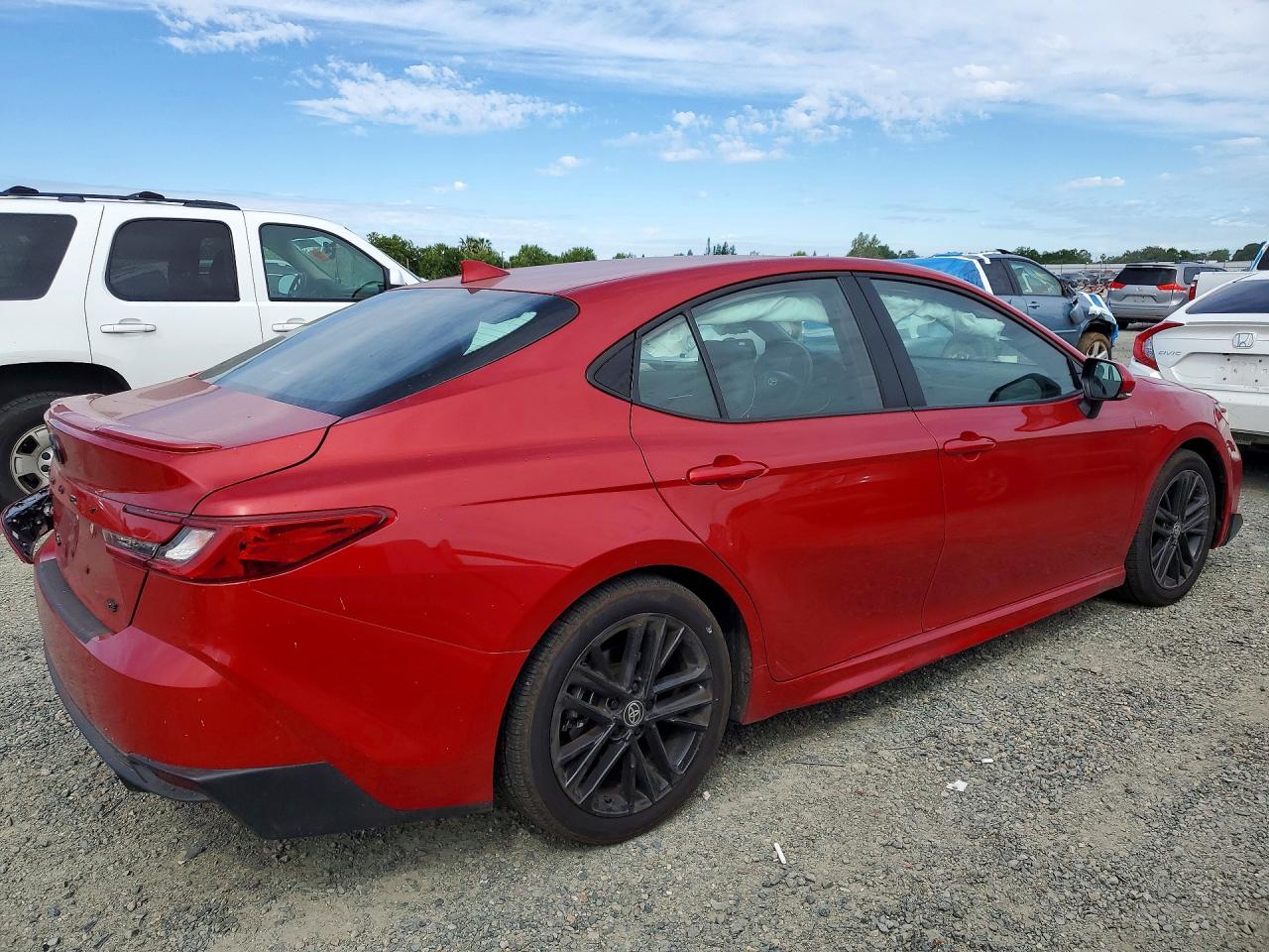 2025 TOYOTA CAMRY SE — снимка 3