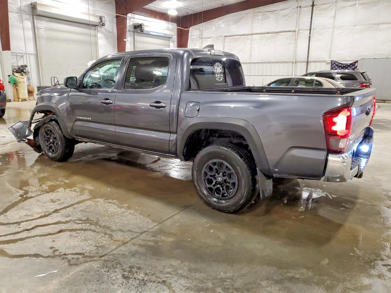 2023 TOYOTA TACOMA SR5 V6 — снимка 2