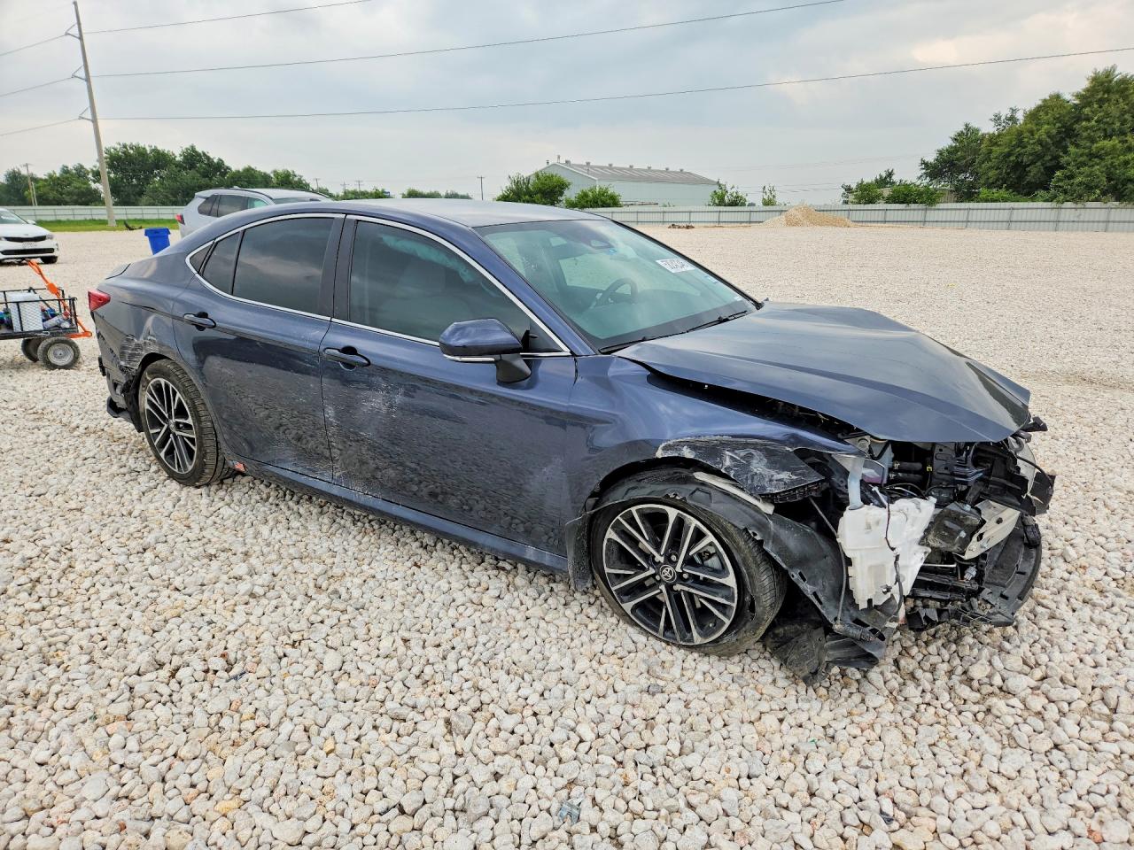 2026 TOYOTA CAMRY XLE — снимка 4
