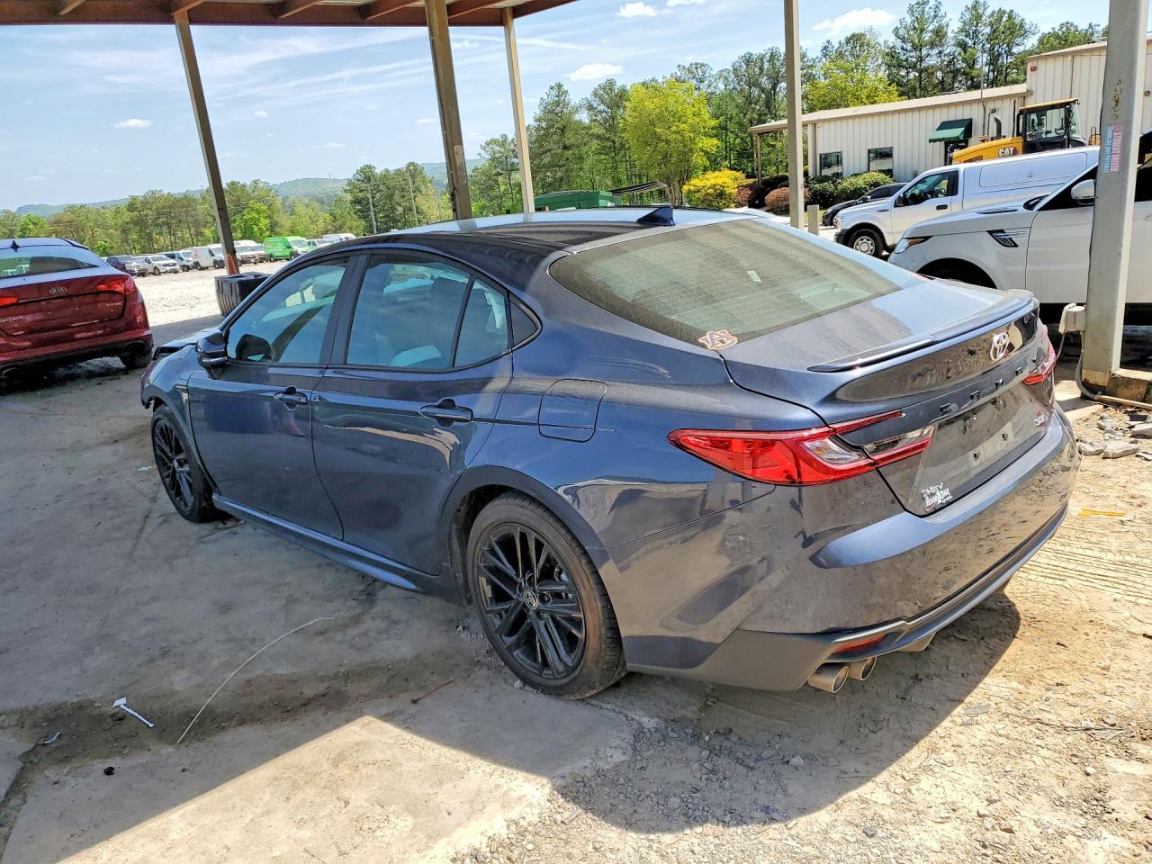 2026 TOYOTA CAMRY SE — снимка 2