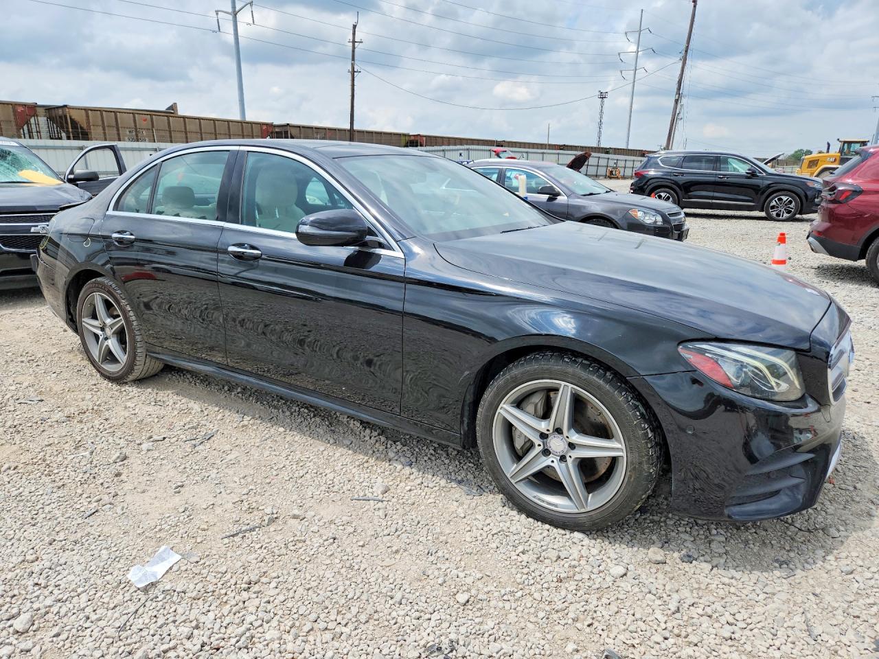 2017 MERCEDES-BENZ E 300 4MATIC — снимка 4