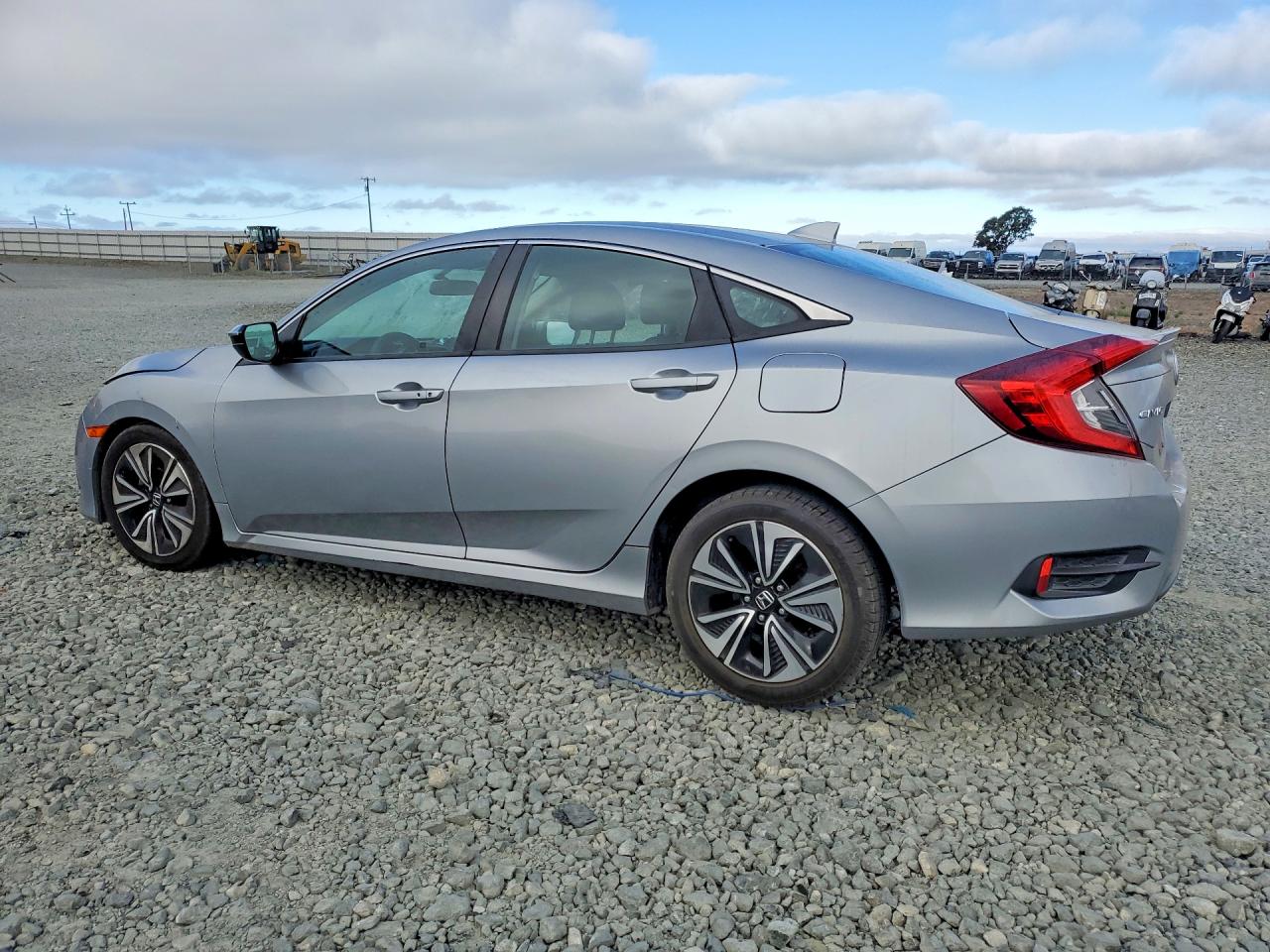 2017 HONDA CIVIC EX — снимка 2