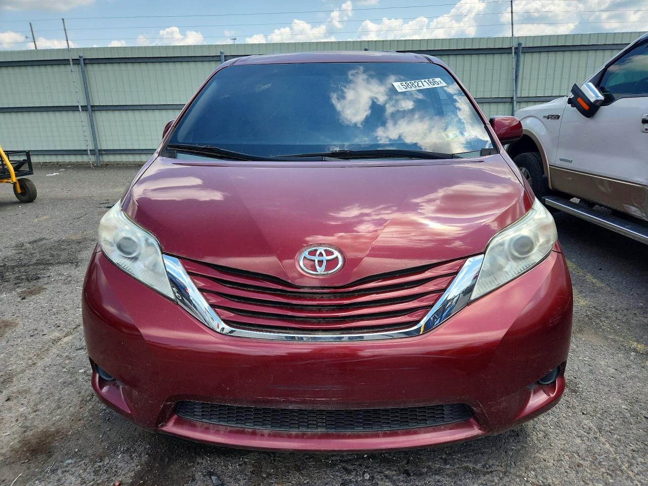 2015 TOYOTA SIENNA LE — снимка 5