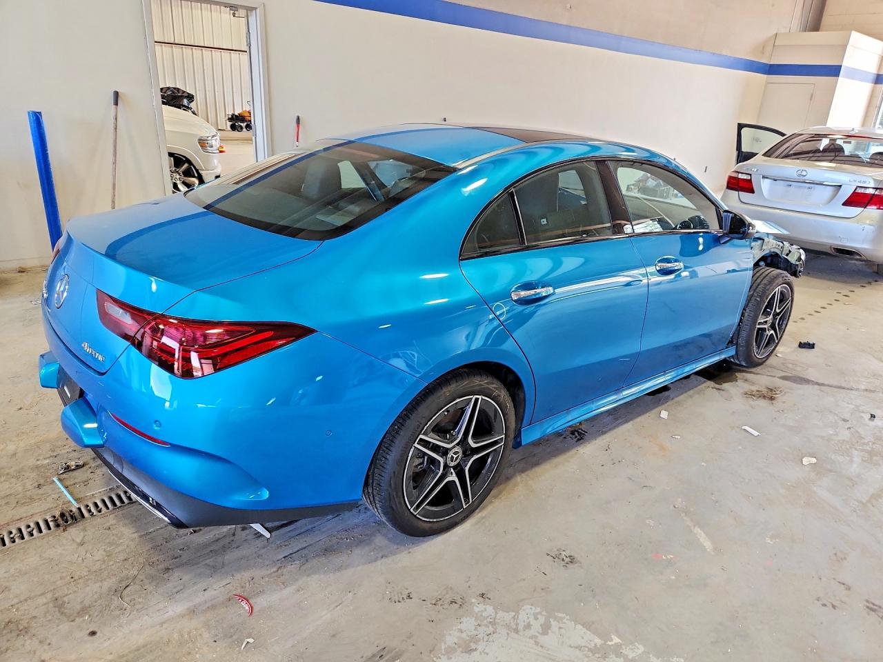2025 MERCEDES-BENZ CLA 250 4MATIC — снимка 3