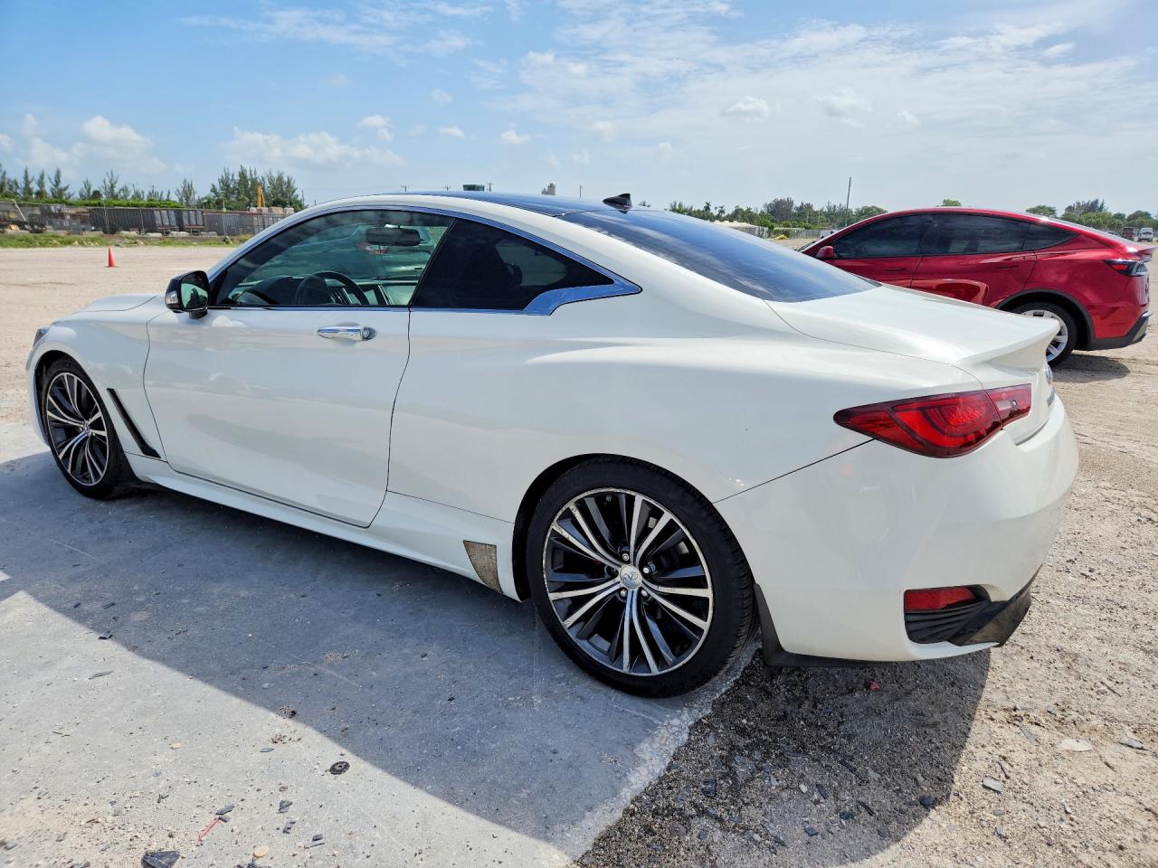 2017 INFINITI Q60 3.0T PREMIUM — снимка 2