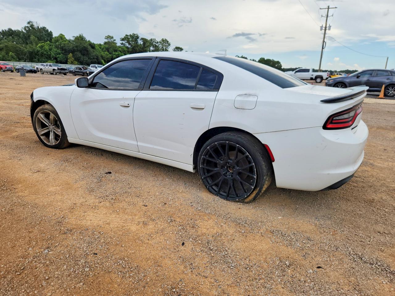 2016 DODGE CHARGER SXT — снимка 2