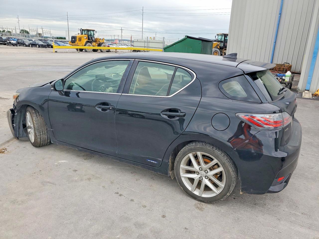 2015 LEXUS CT 200 — снимка 2