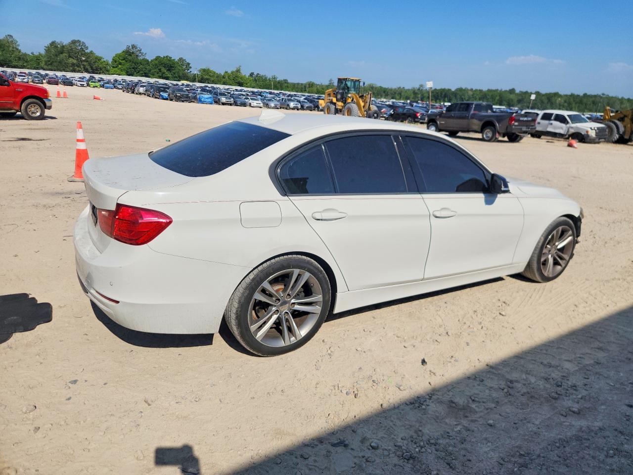 2015 BMW 328 I — снимка 3