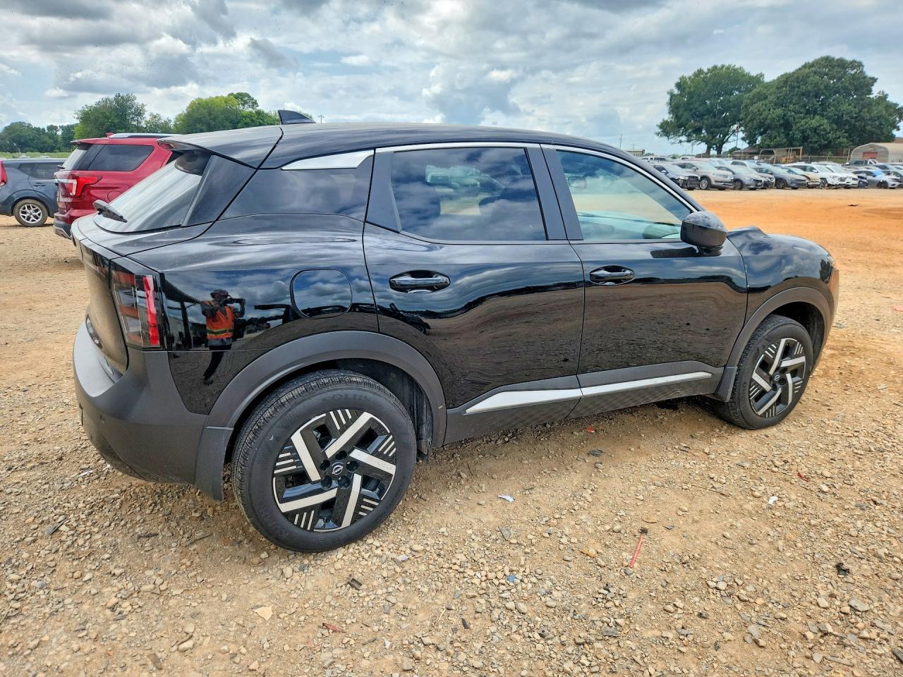 2025 NISSAN KICKS SV — снимка 3