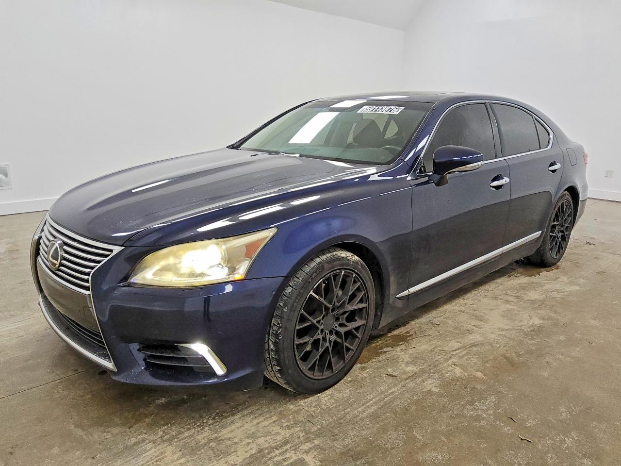 2013 LEXUS LS 460