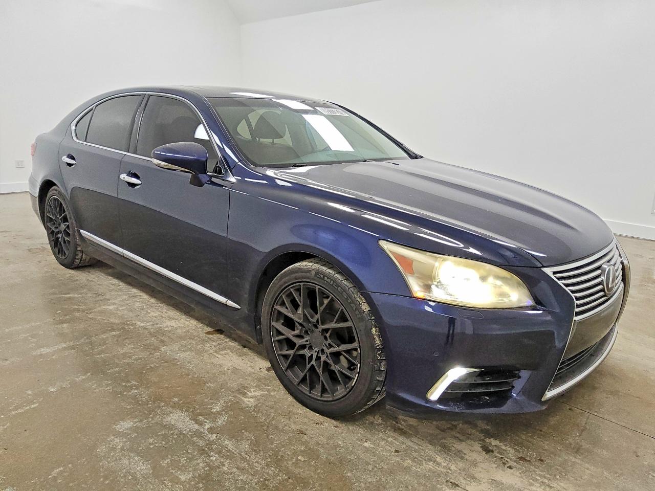 2013 LEXUS LS 460 — снимка 4