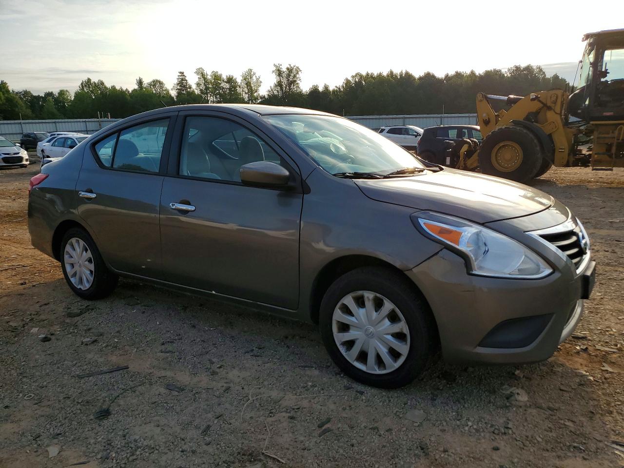 2015 NISSAN VERSA 1.6 SV — снимка 4