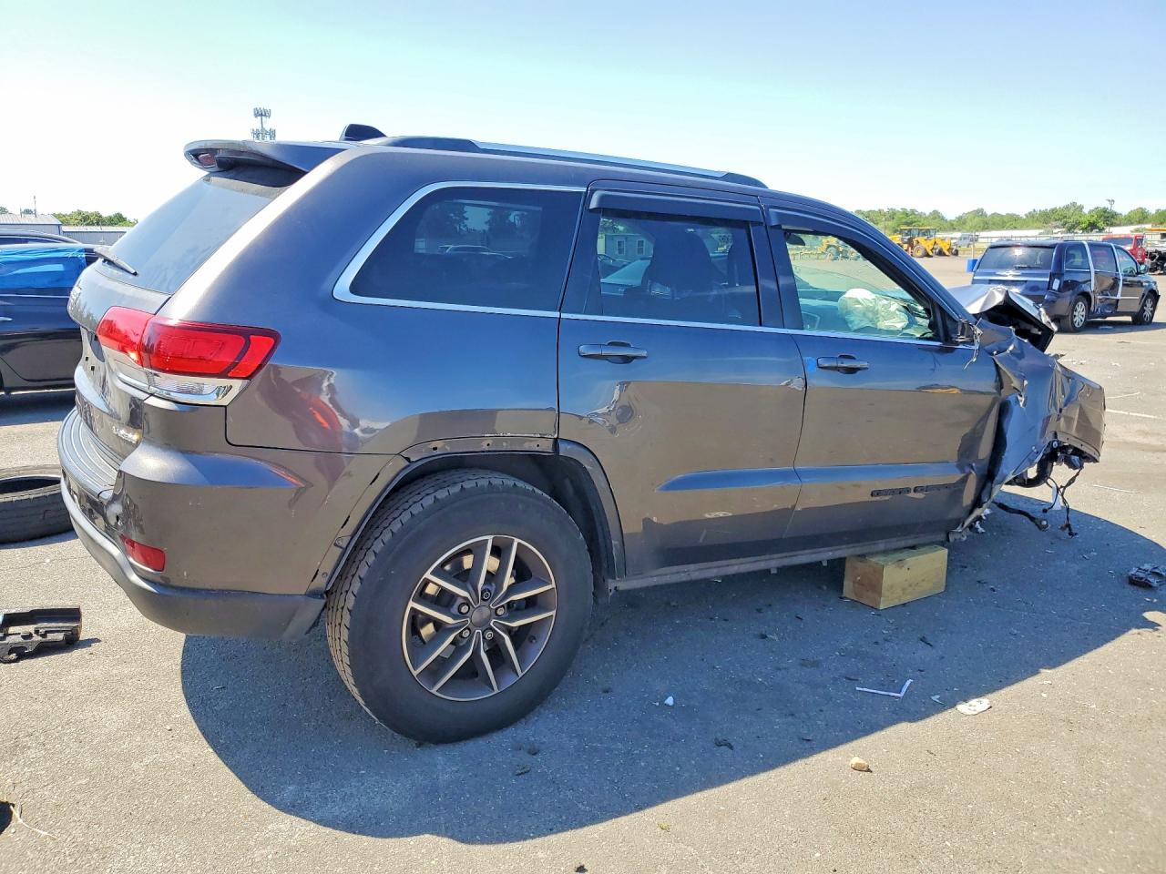 2021 JEEP GRAND CHEROKEE LAREDO — снимка 3