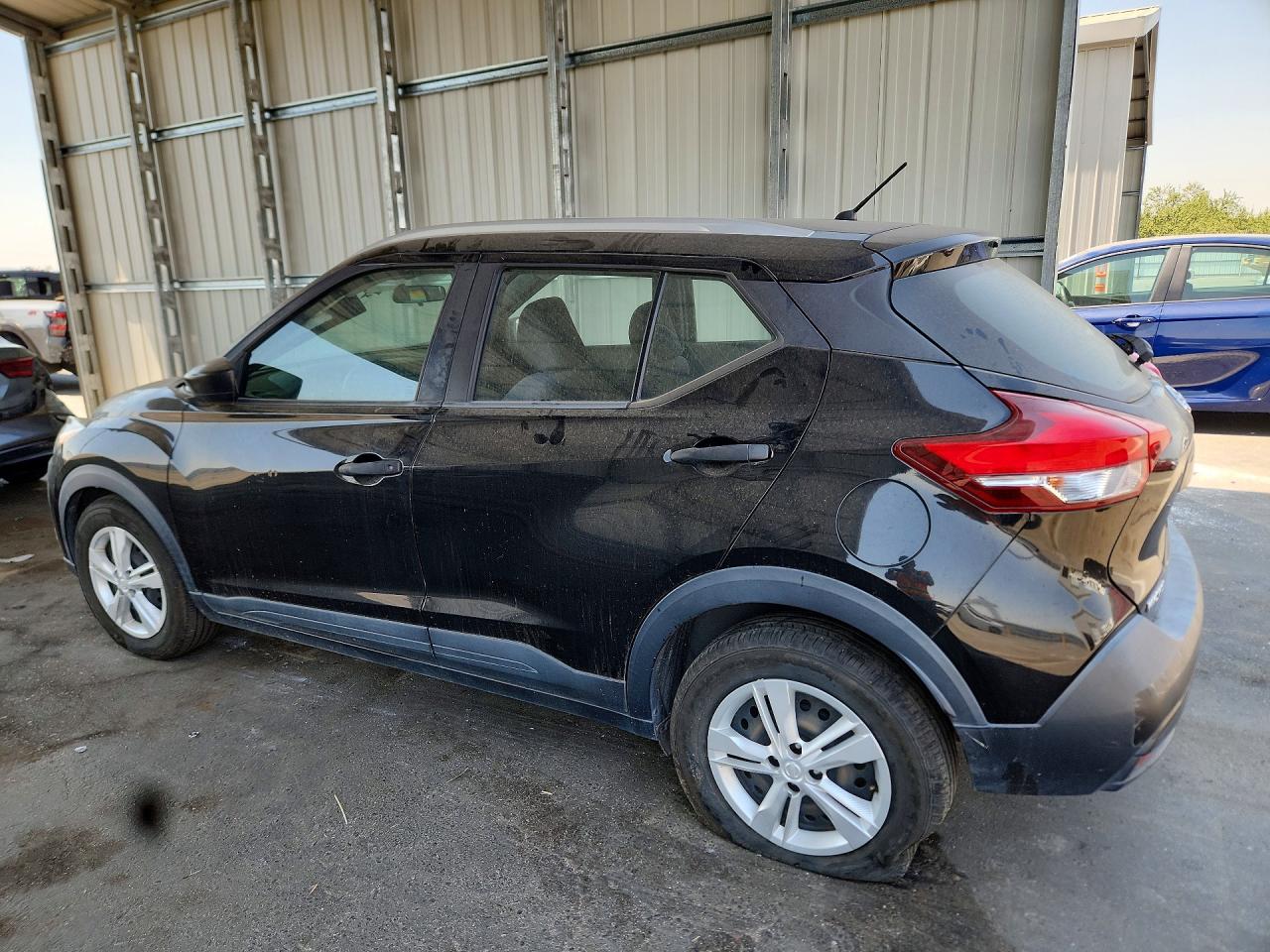 2019 NISSAN KICKS S — снимка 2