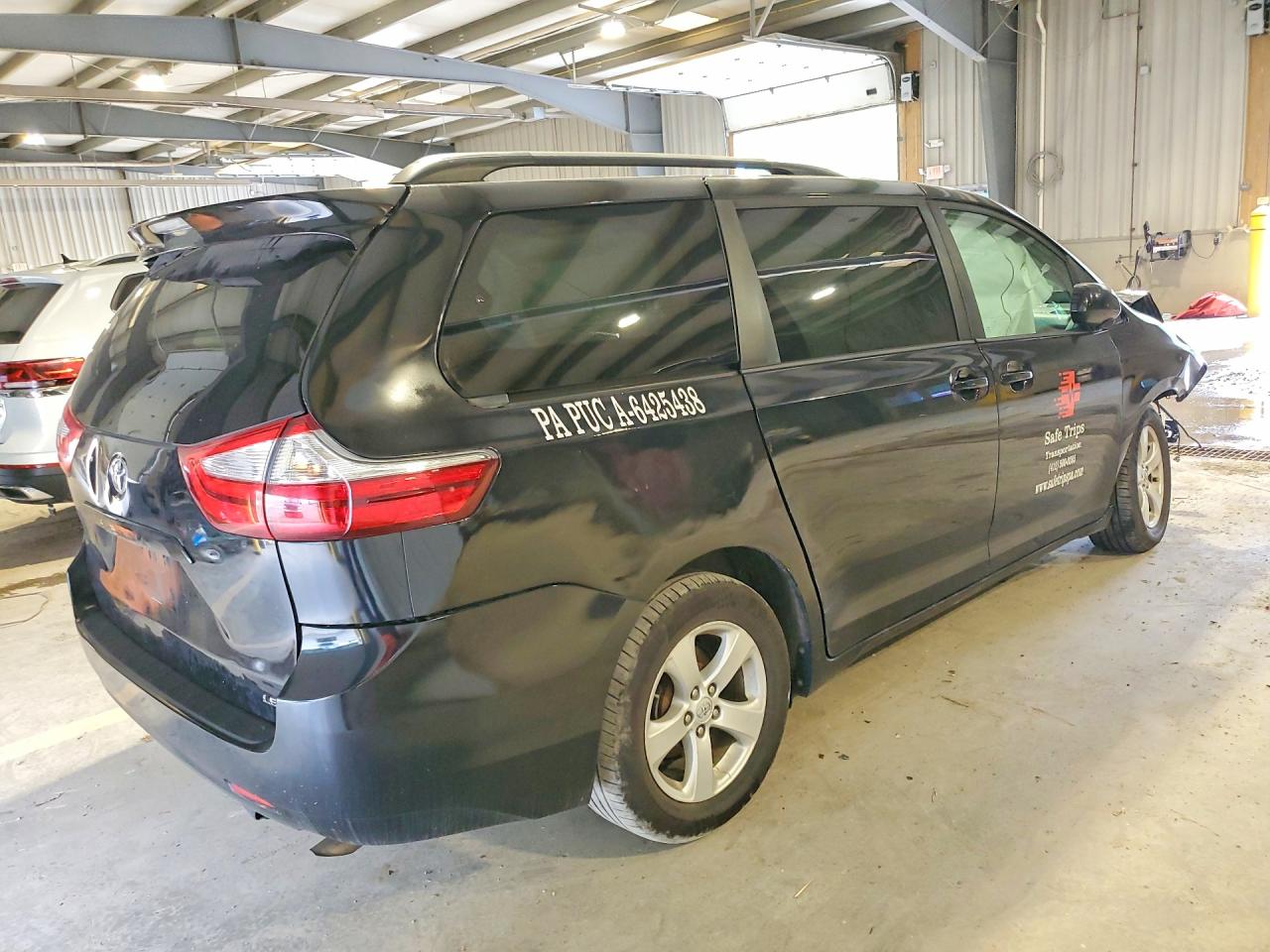 2015 TOYOTA SIENNA LE — снимка 3