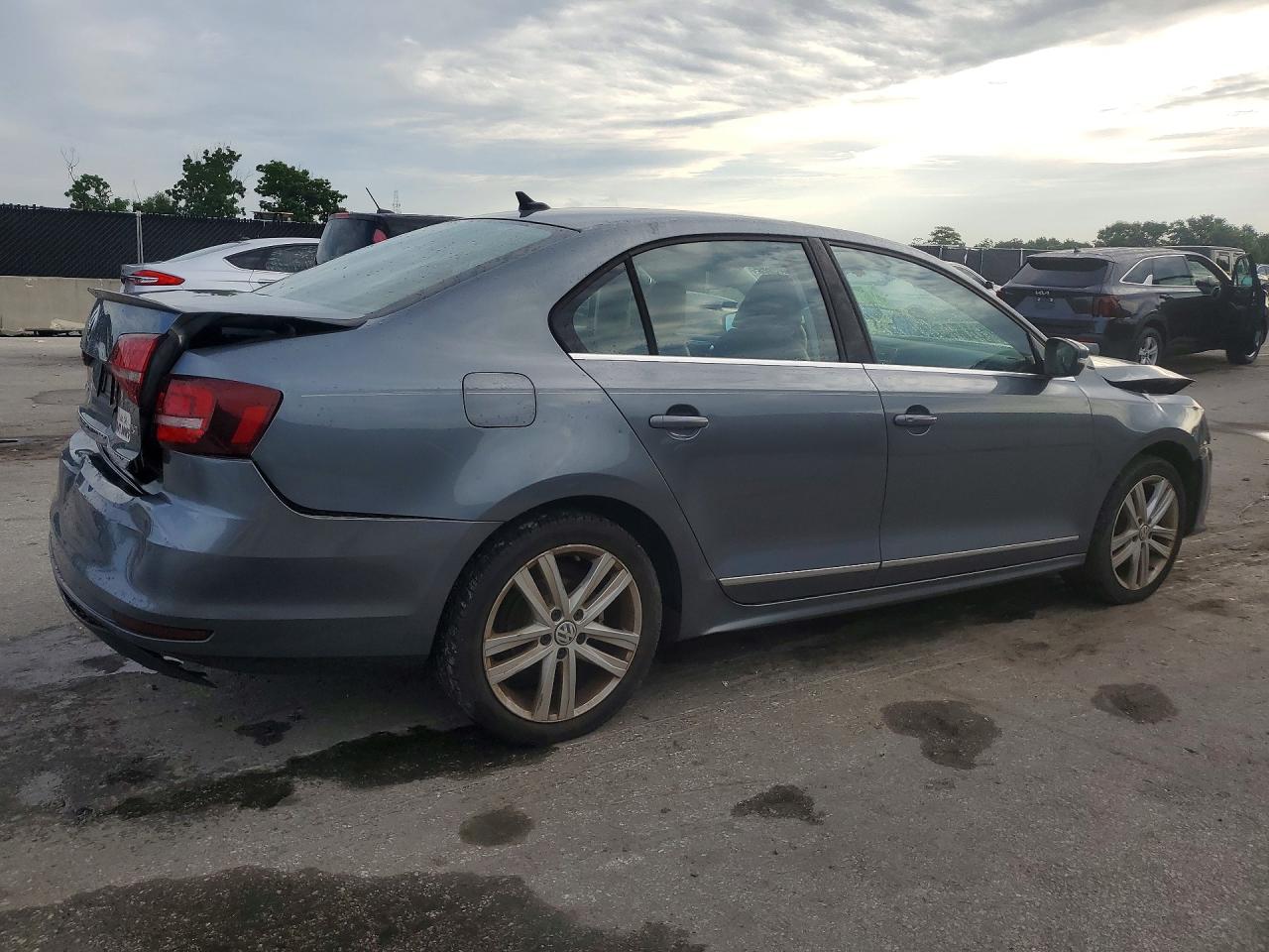 2017 VOLKSWAGEN JETTA SEL — снимка 3