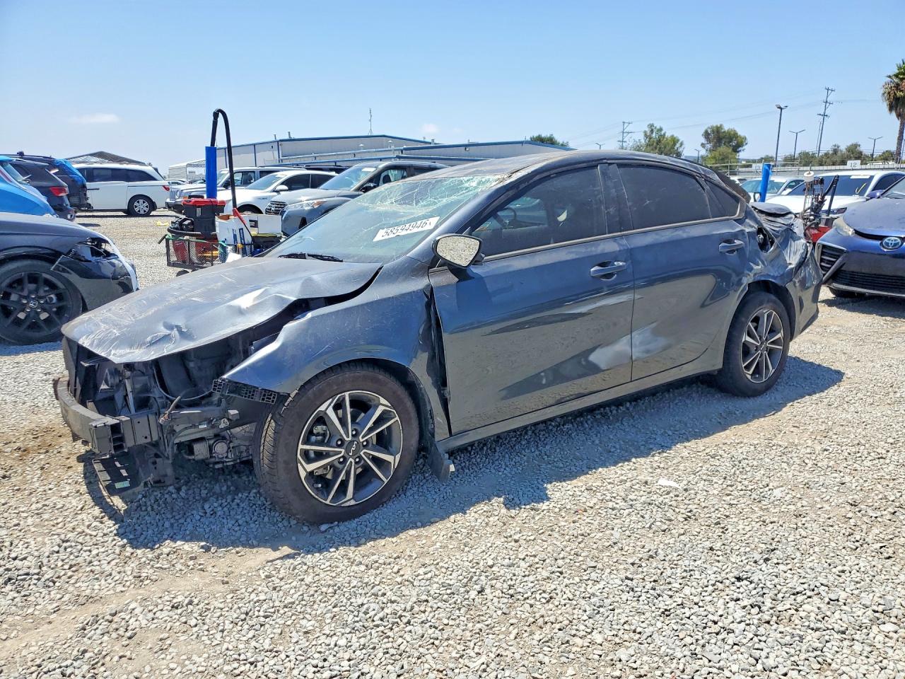 2023 KIA FORTE LXS