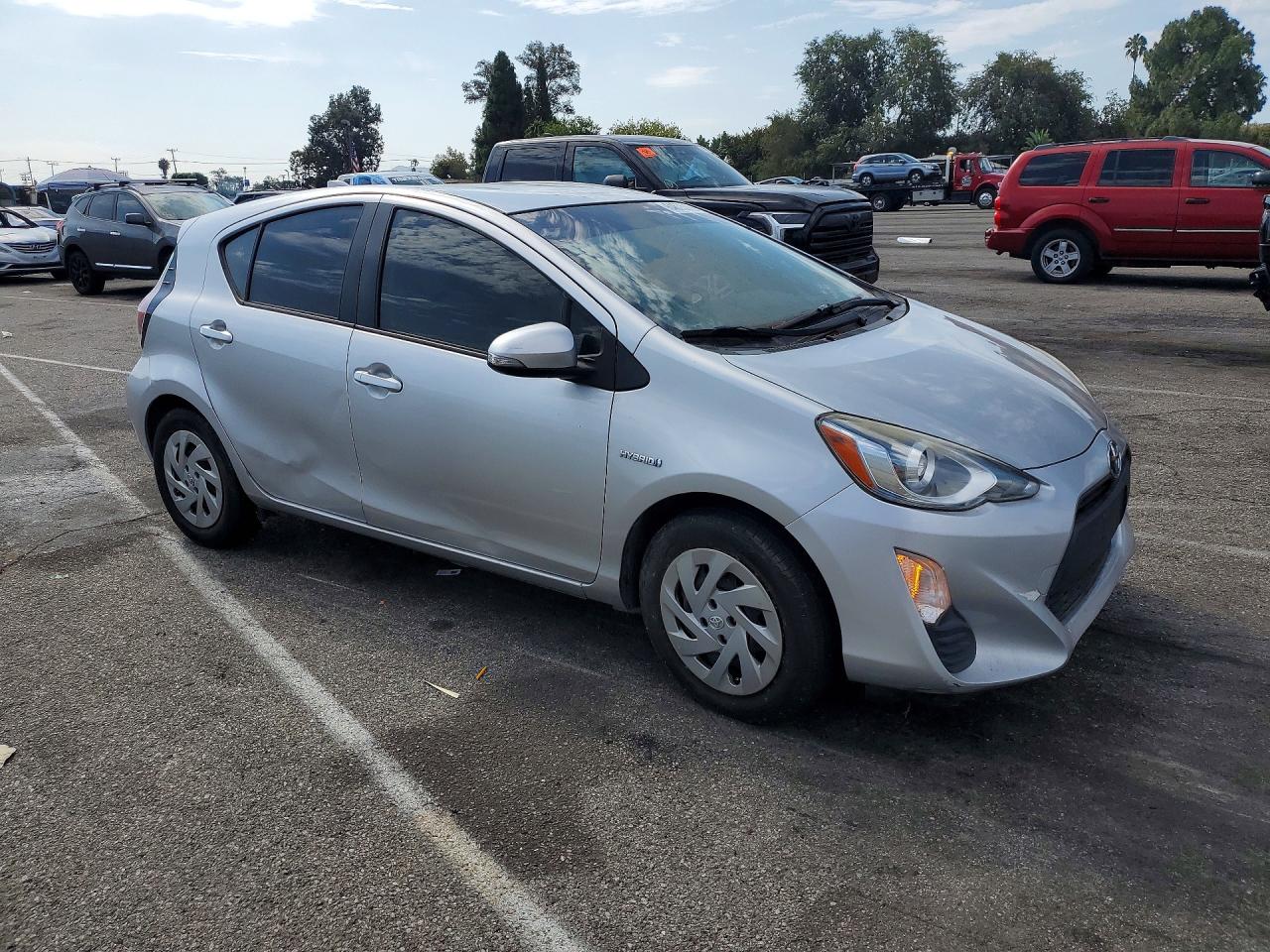2016 TOYOTA PRIUS C ONE — снимка 4