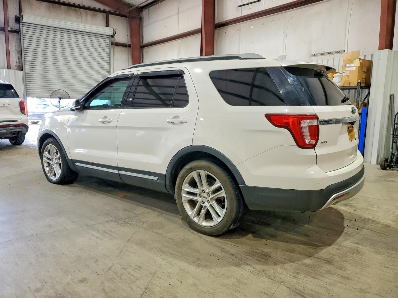 2016 FORD EXPLORER XLT — снимка 2