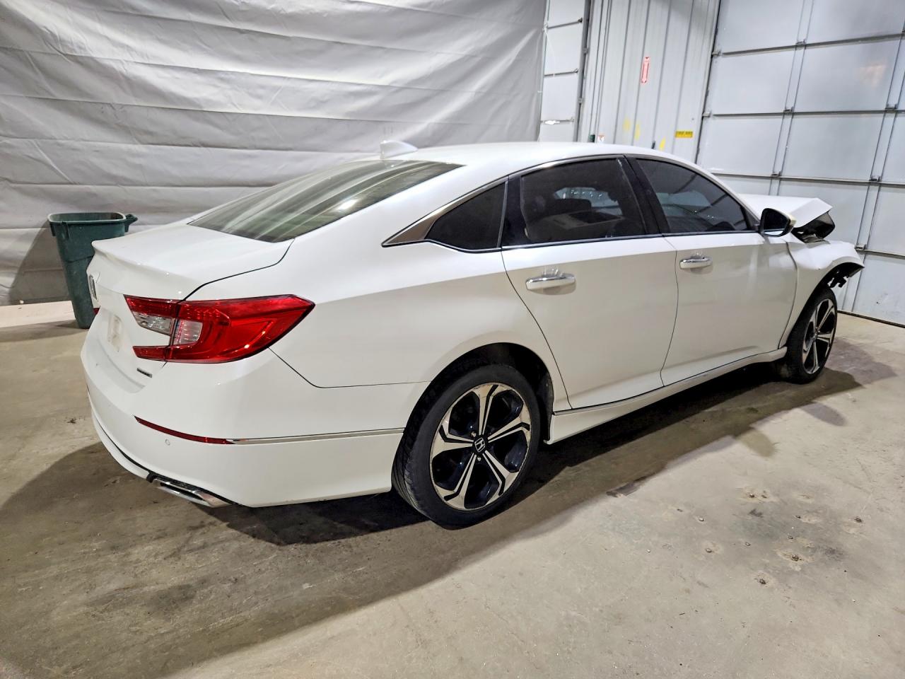 2018 HONDA ACCORD TOURING — снимка 3