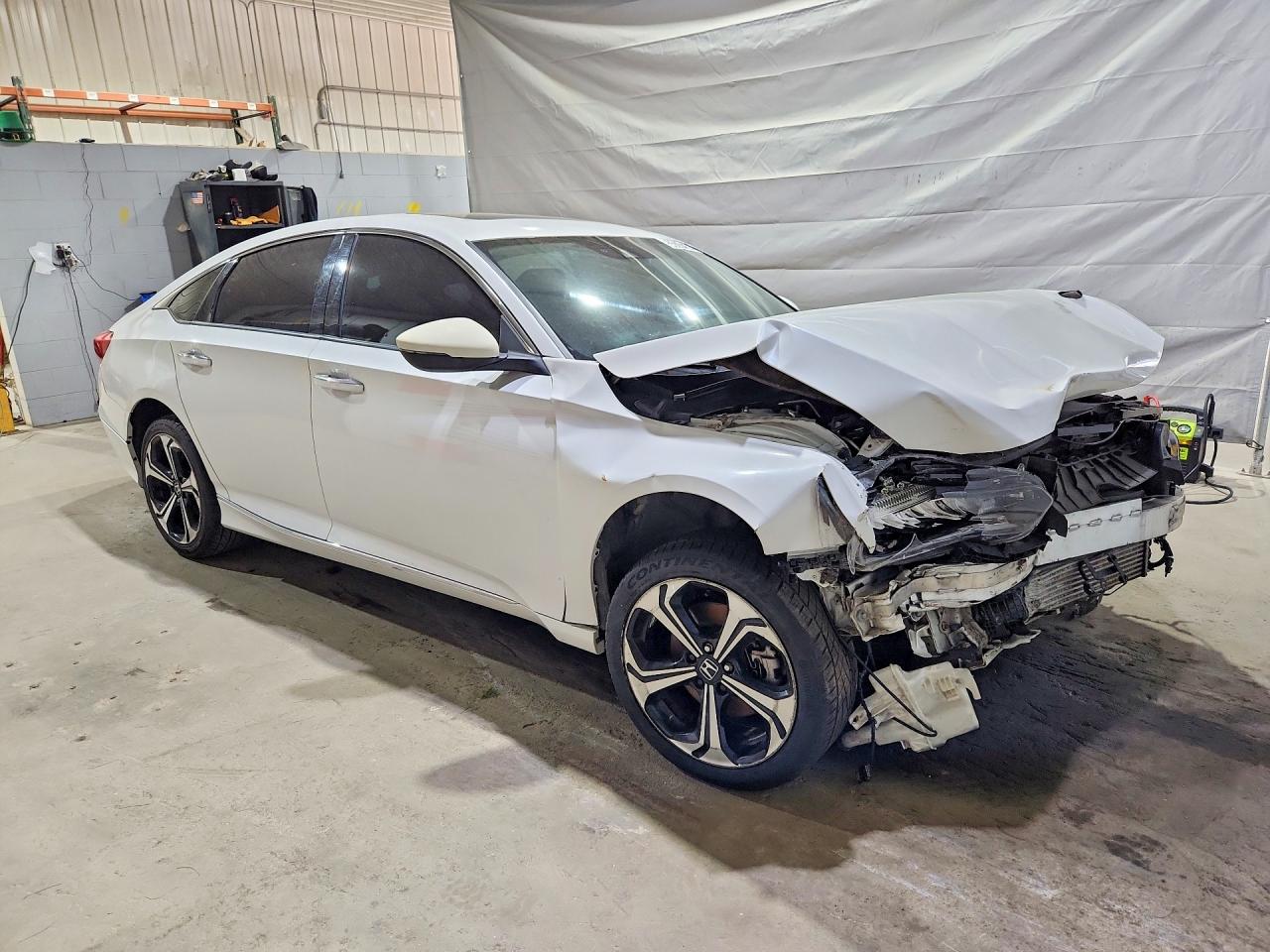 2018 HONDA ACCORD TOURING — снимка 4