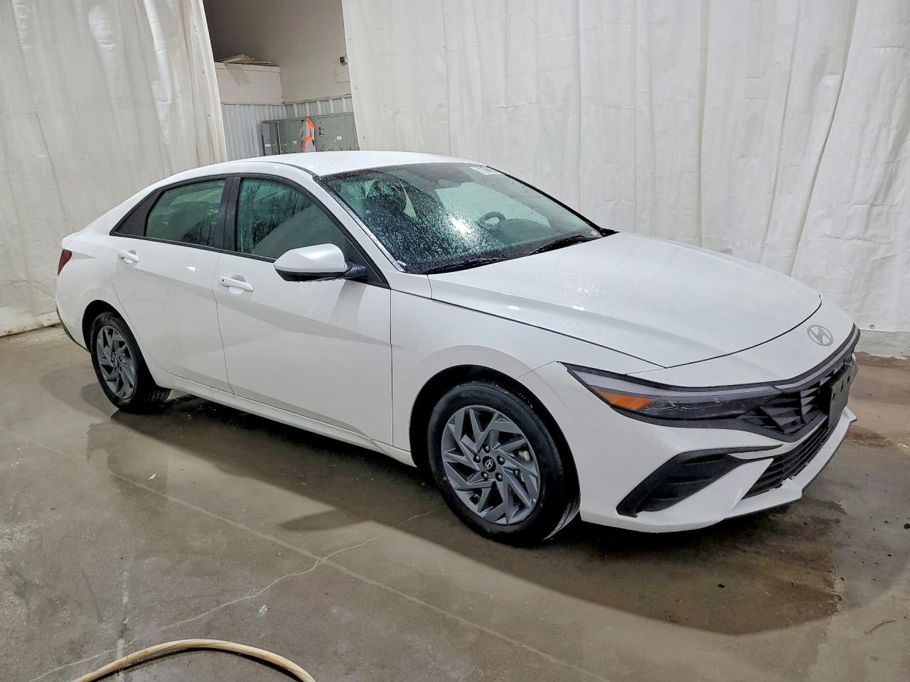 2026 HYUNDAI ELANTRA HYBRID BLUE — снимка 4