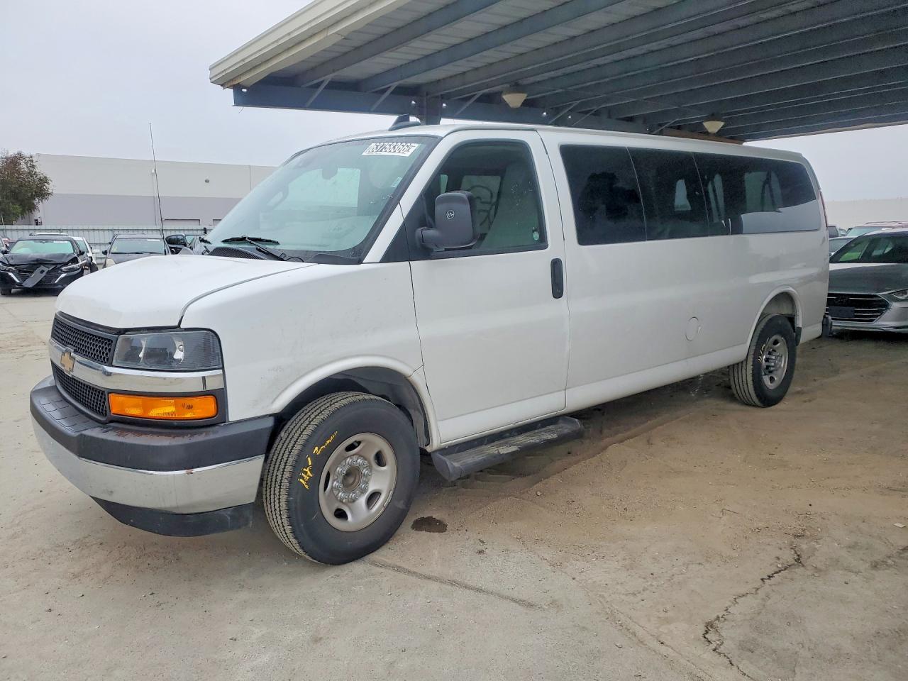 2025 CHEVROLET EXPRESS G3500 LT
