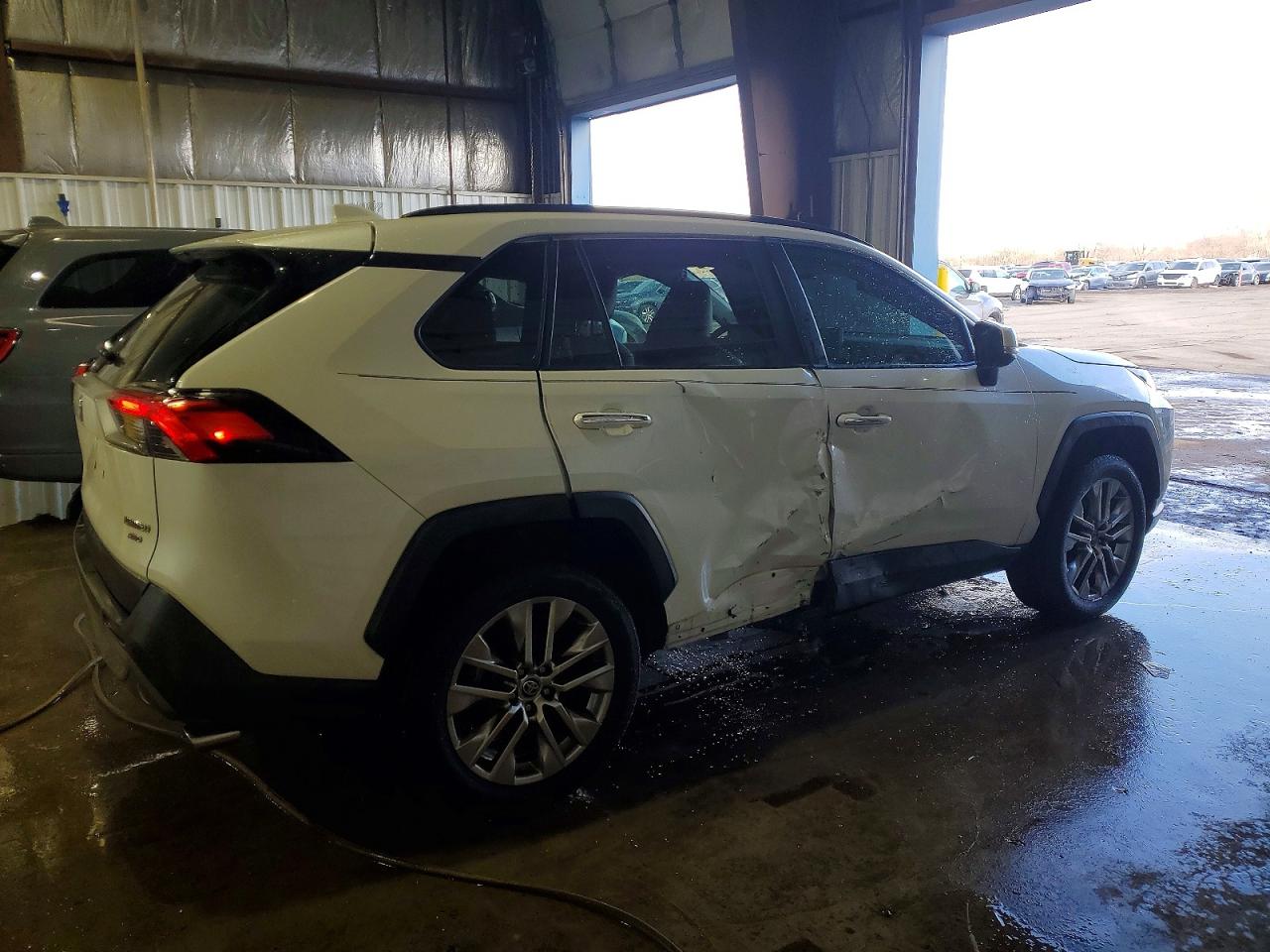 2021 TOYOTA RAV4 LIMITED — снимка 3