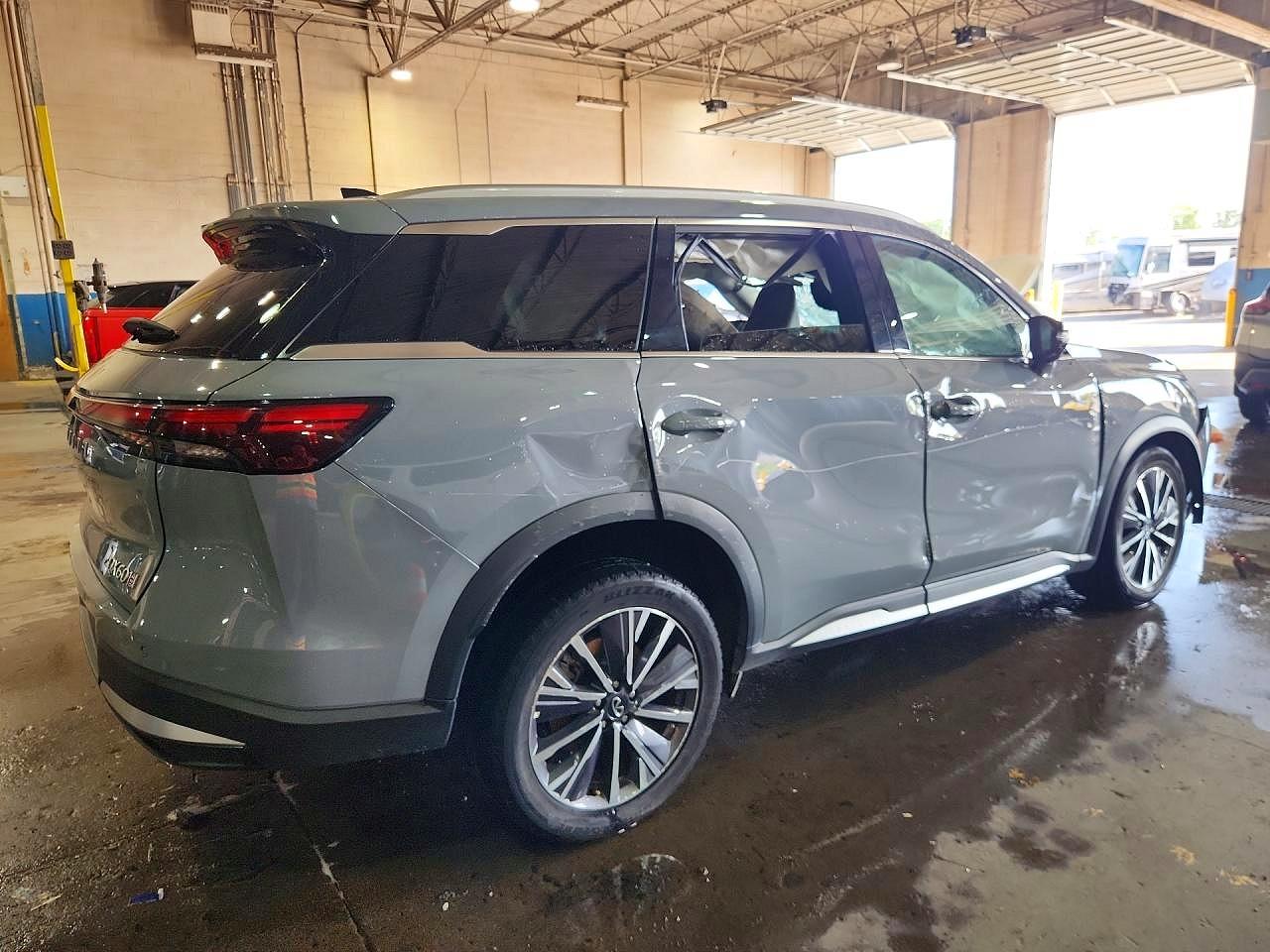 2026 INFINITI QX60 LUXE — снимка 3