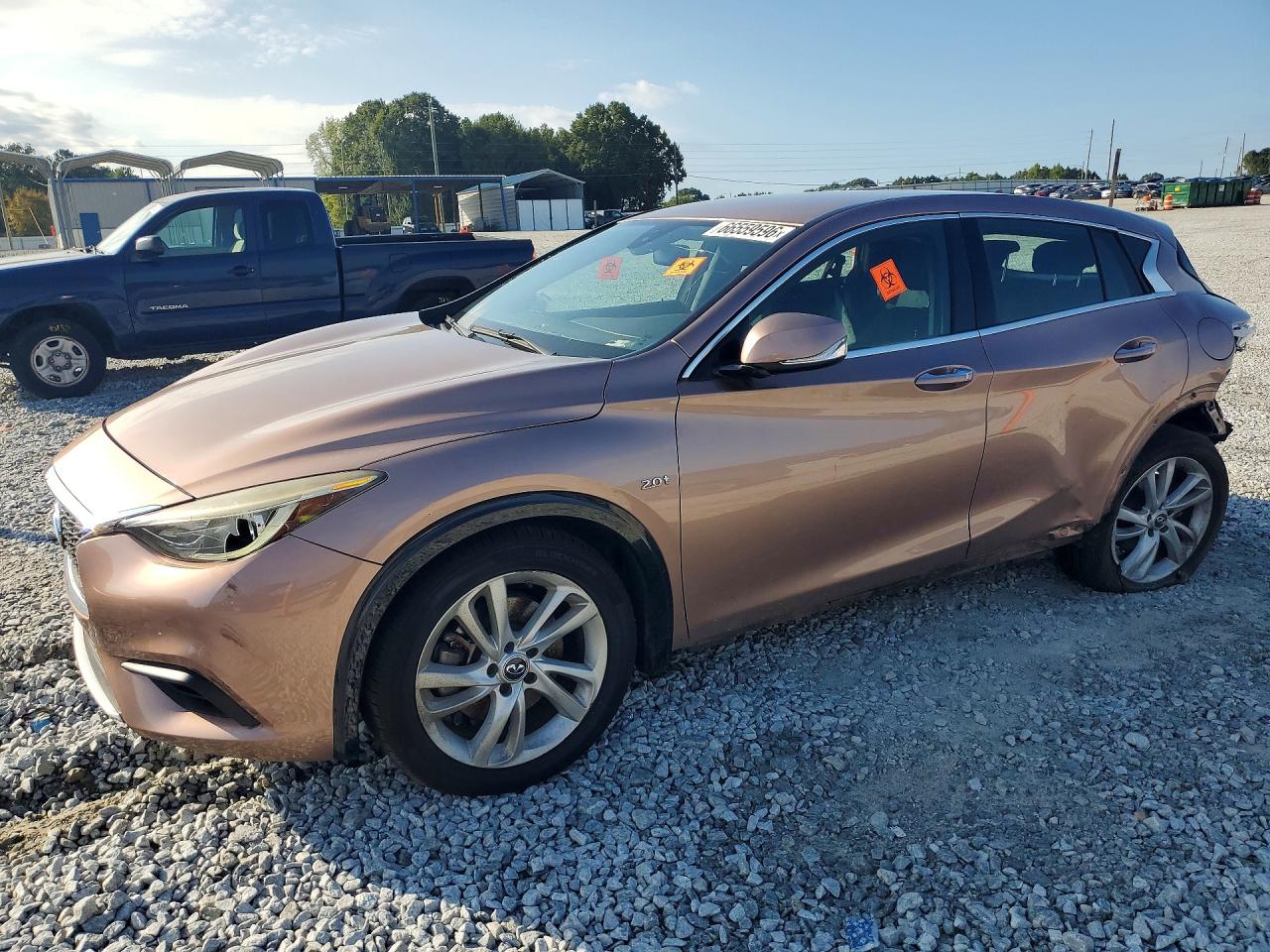 2018 INFINITI QX30 BASE