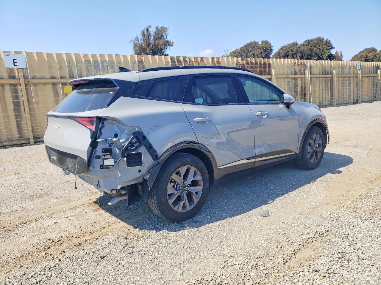 2025 KIA SPORTAGE SX — снимка 3
