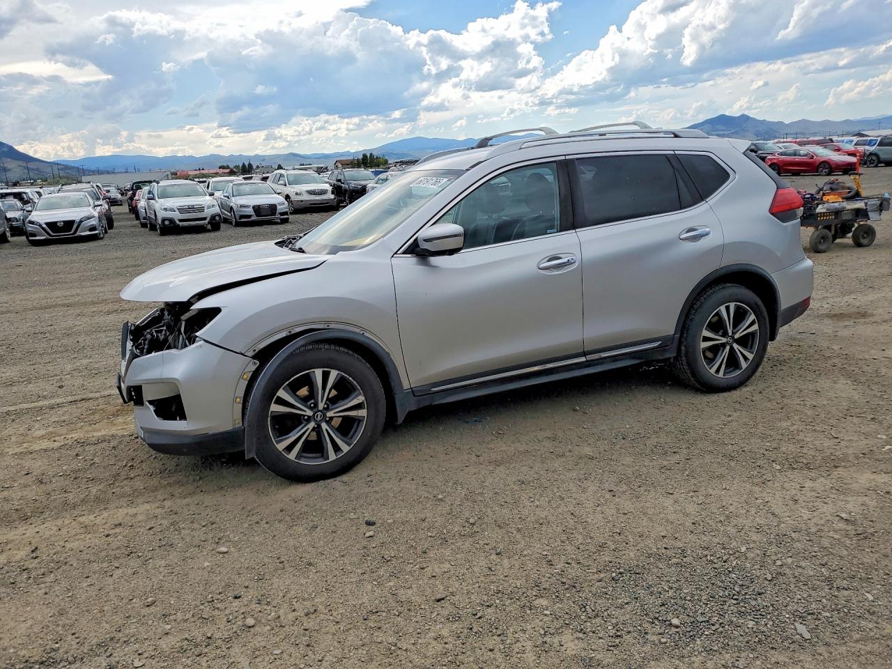 2017 NISSAN ROGUE SL