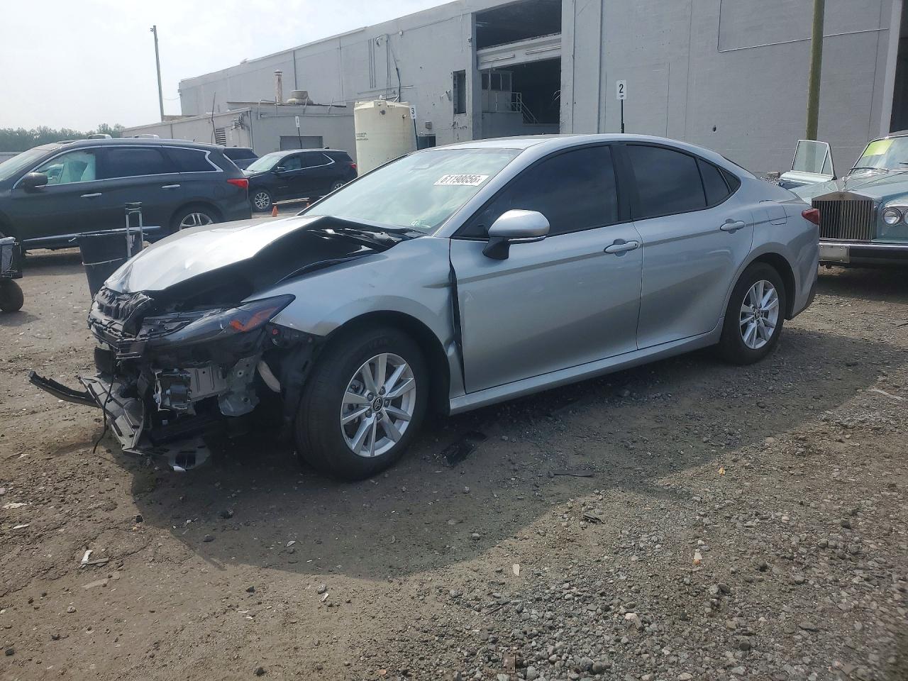 2025 TOYOTA CAMRY LE