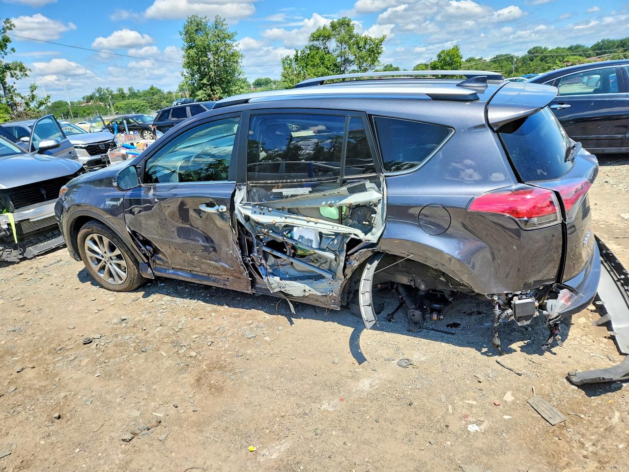 2016 TOYOTA RAV4 HV LIMITED — снимка 2