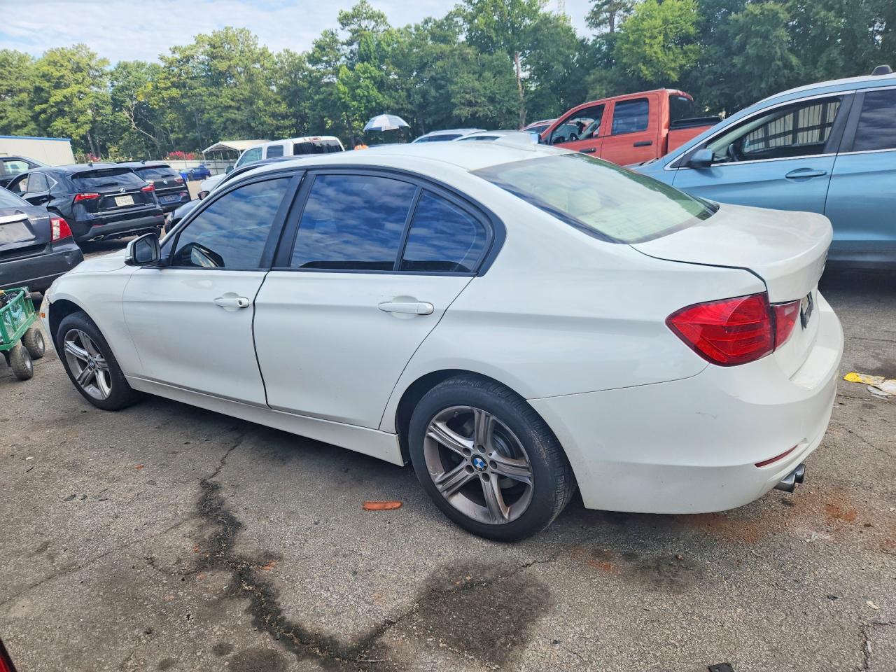 2015 BMW 328 I — снимка 2