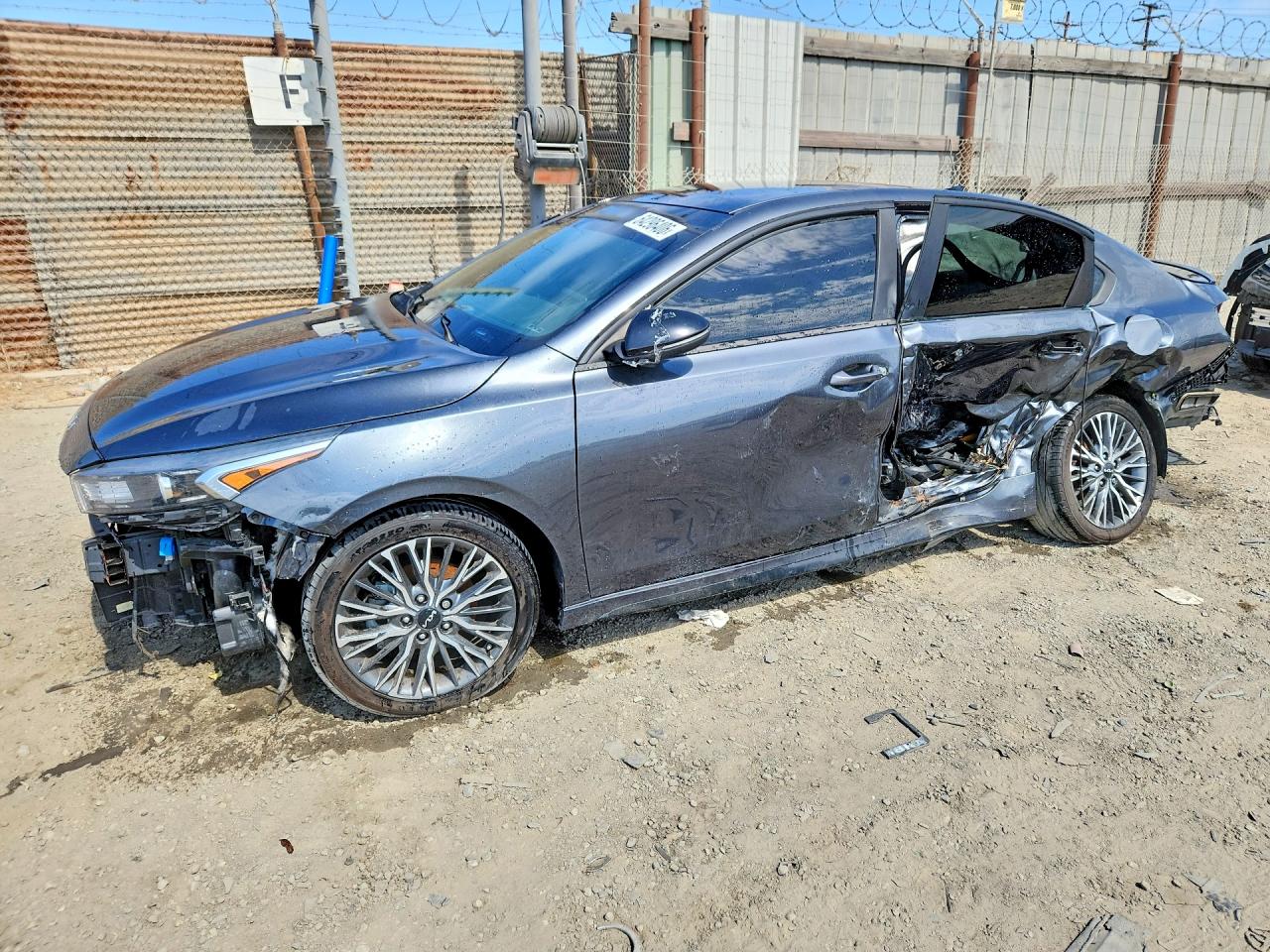 2022 KIA FORTE GT LINE