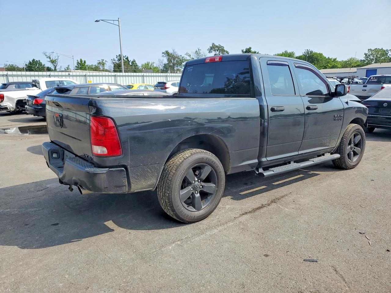 2017 RAM 1500 ST — снимка 3