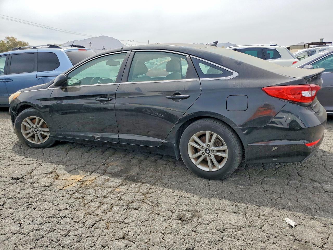 2015 HYUNDAI SONATA SE — снимка 2