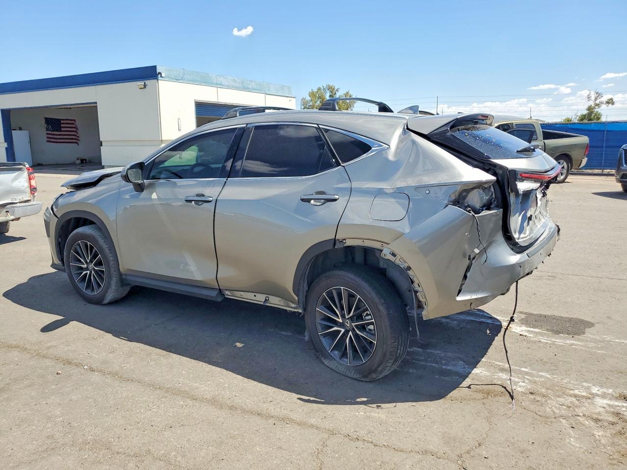 2024 LEXUS NX 350H PREMIUM — снимка 2
