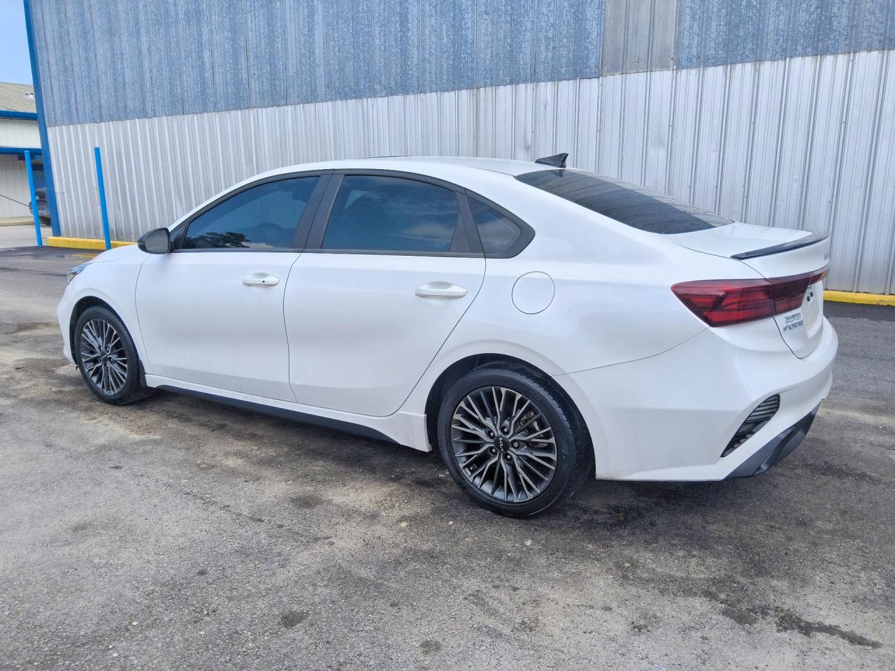 2024 KIA FORTE GT LINE — снимка 2