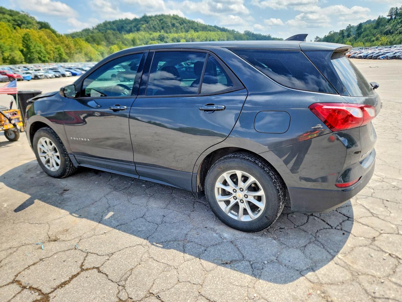 2019 CHEVROLET EQUINOX LS — снимка 2