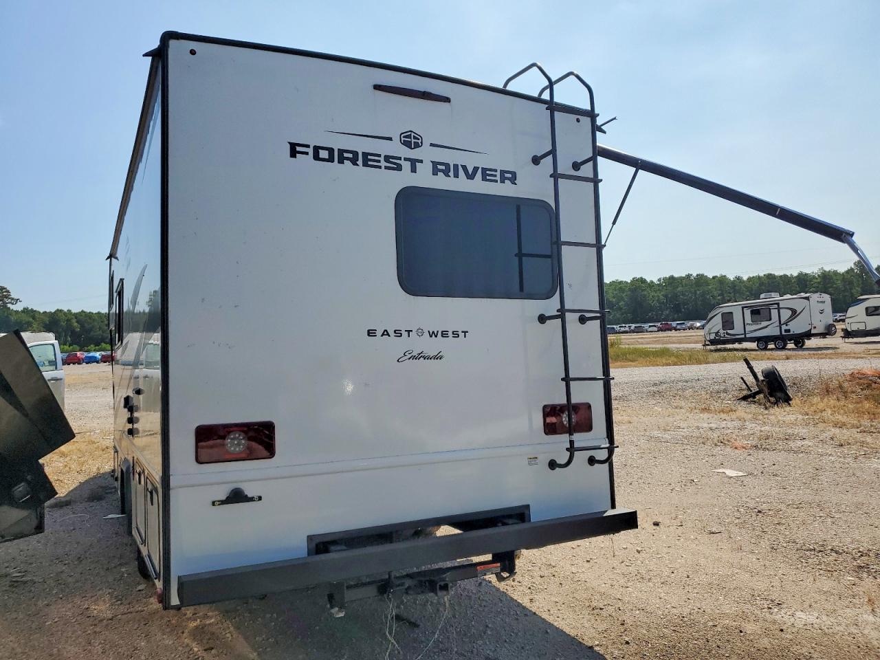2025 CHEVROLET EXPRESS G3500 — снимка 3
