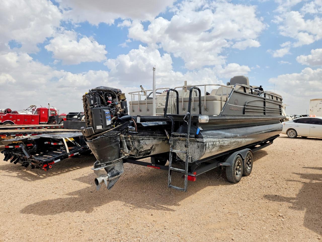 2018 UNK SUNTRACKER R254LE3SPT — снимка 4