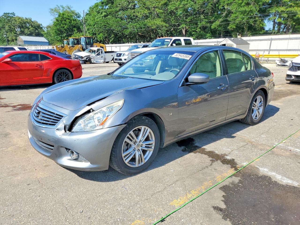 2015 INFINITI Q40 BASE