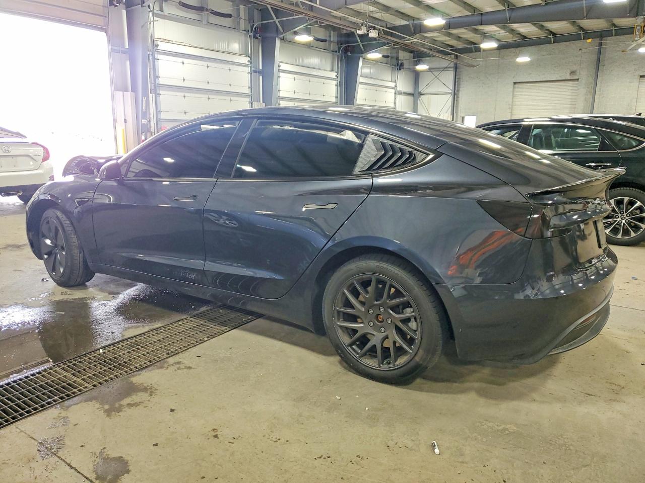 2025 TESLA MODEL 3 — снимка 2