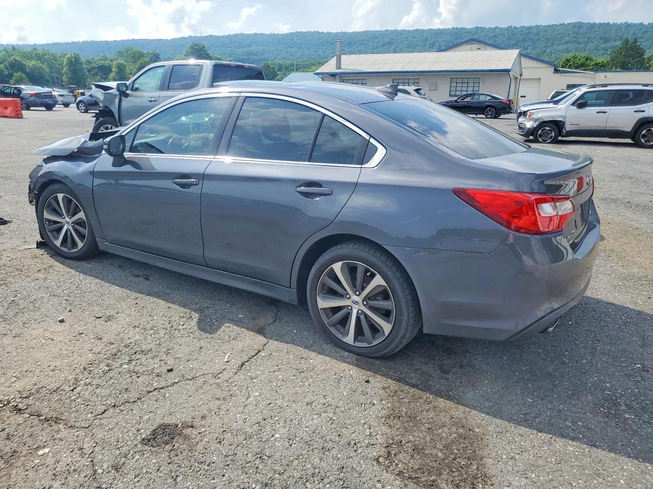 2018 SUBARU LEGACY 2.5I LIMITED — снимка 2