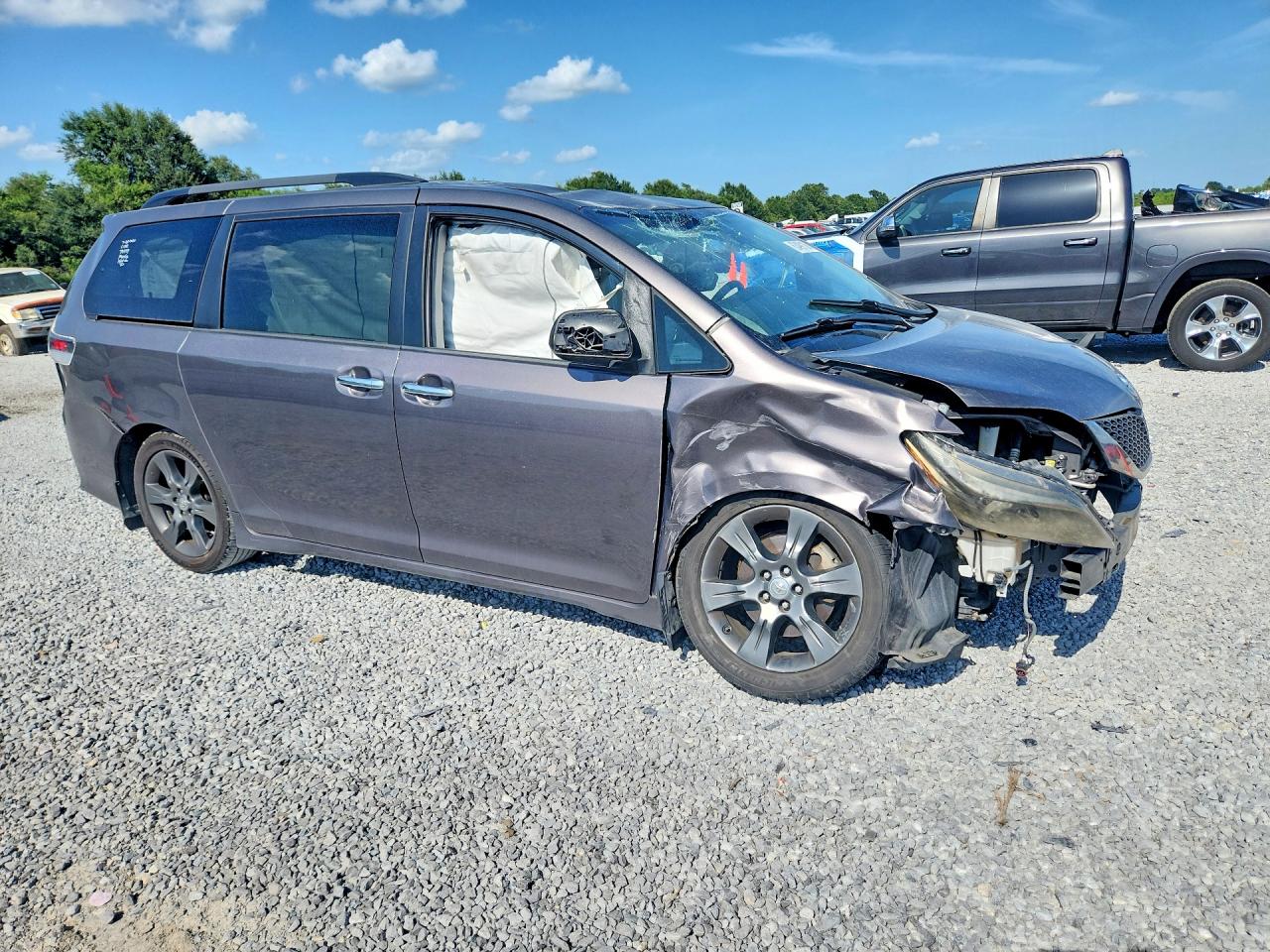 2016 TOYOTA SIENNA SE — снимка 4