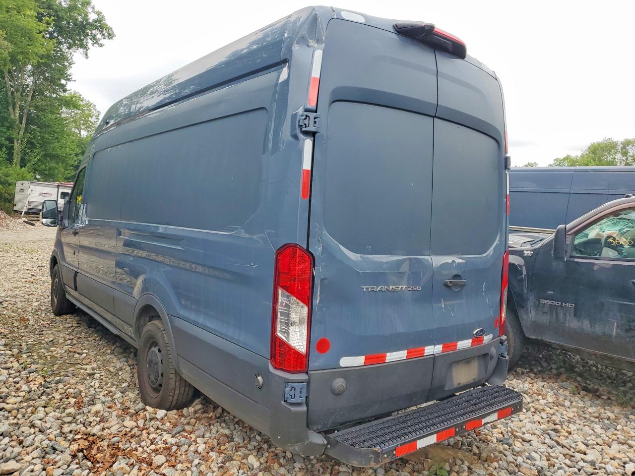 2020 FORD TRANSIT T-250 — снимка 2
